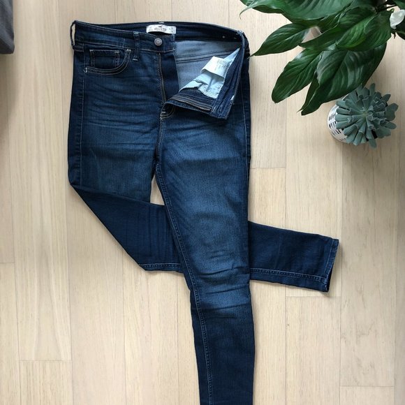 Hollister High-Rise Denim Blue Skinny Jeans - Picture 1 of 8